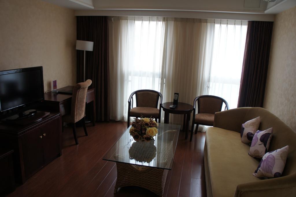 Pujiang Expo Hotel