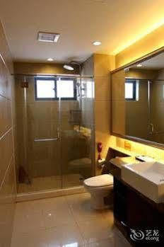 Pujiang Expo 3*