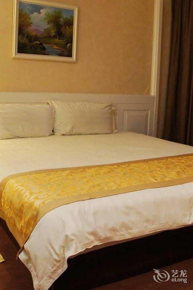 Hotel Pujiang Expo
